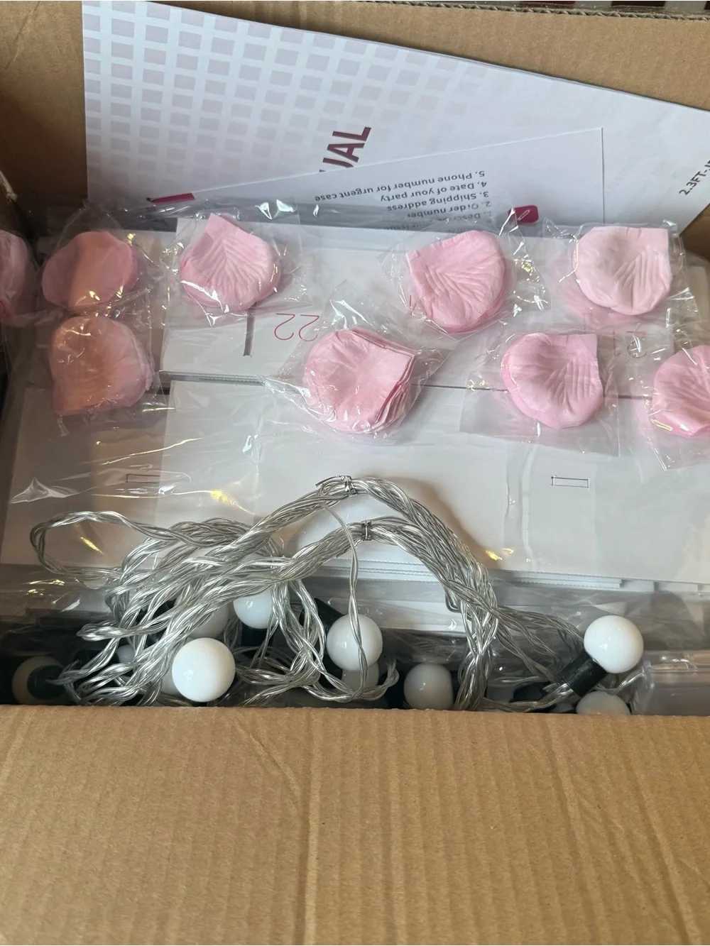 Mr&Mrs 2FT Lightup Letters for Wedding,Engagement Party Anniversary w/RosePetals